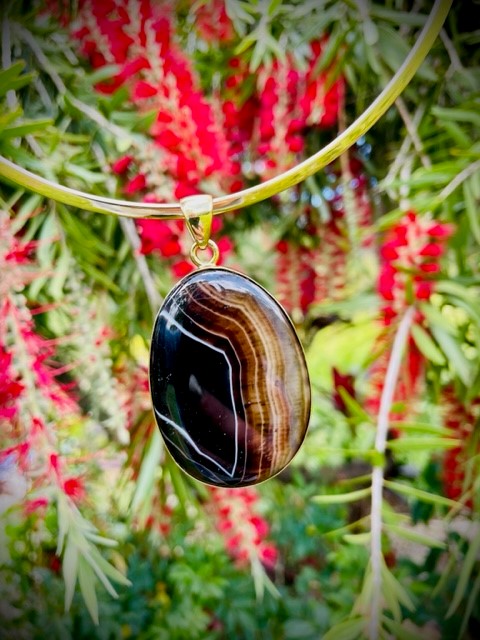 Alchemia Black Oval Agate Pendant