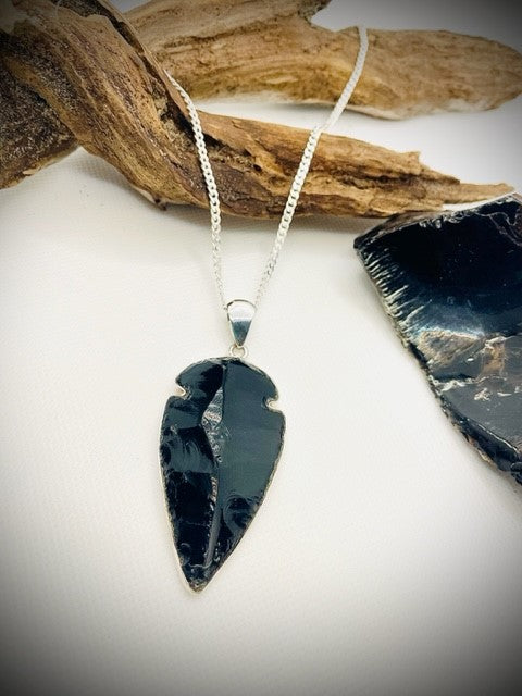 STERLING SILVER OBSIDIAN ARROWHEAD PENDANT